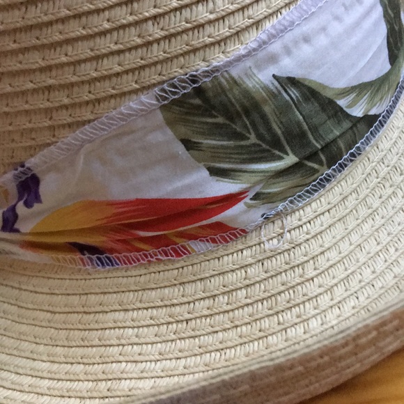 Beach hat - Picture 5 of 6